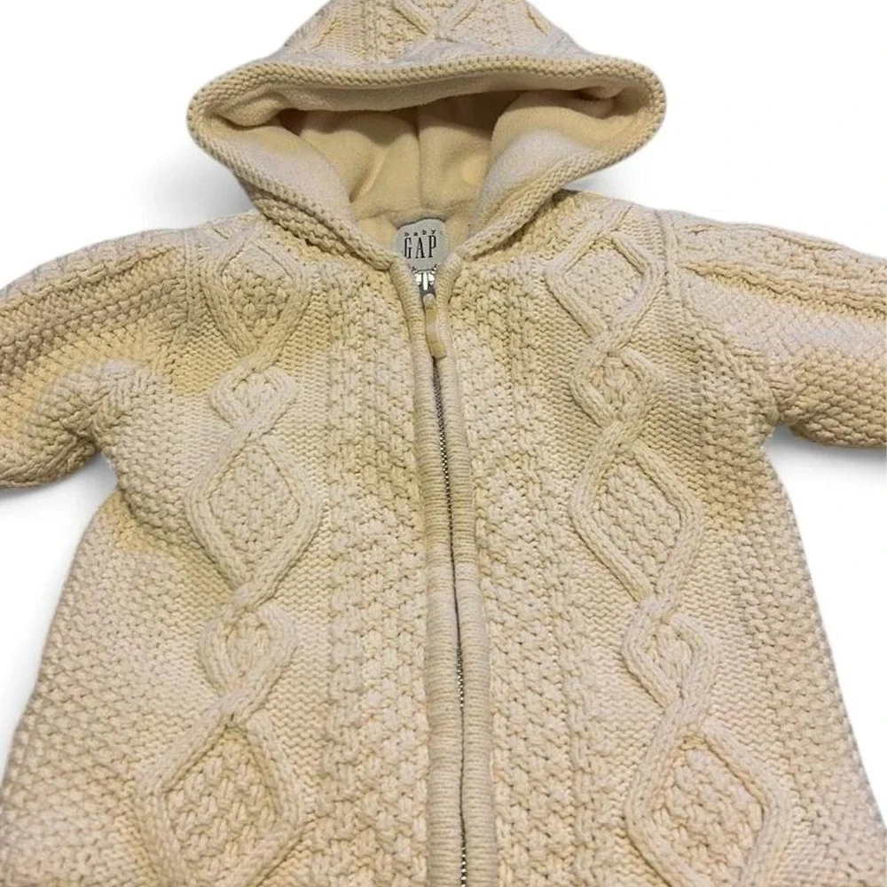 Baby Gap Cream Cable Knit Nordic‎ Style Sweater